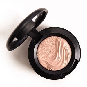 MAC Extra Dimension Eyeshadow- A Natural Flirt